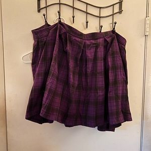 Hot topic plus size purple plaid pleated skirt